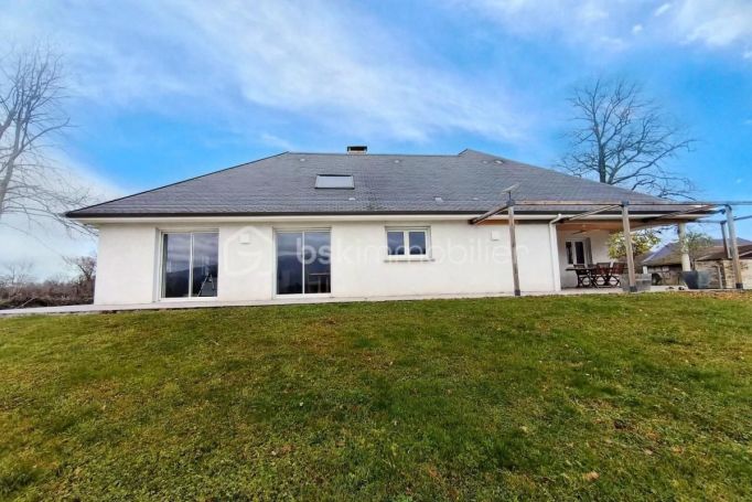 A louer MAISON  CONTEMPORAINE  OGEU LES BAINS