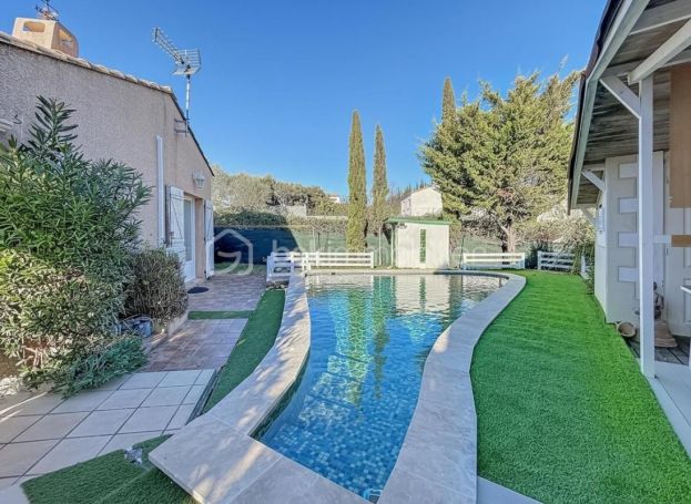 A louer MAISON  4 PIECES 109 M2 BORD DE MER VILLEVEYRAC