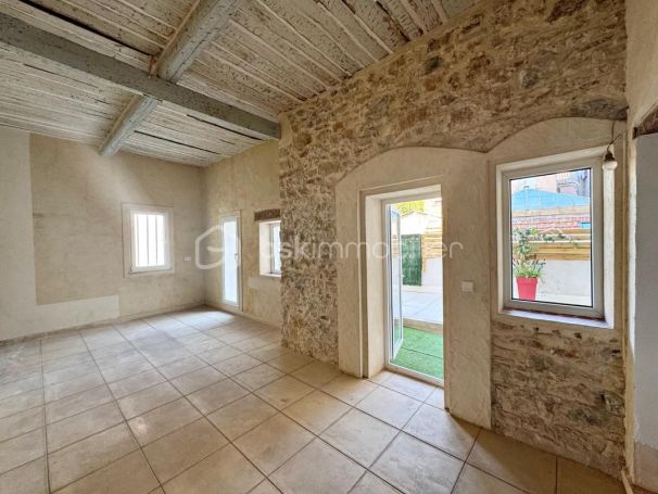 A louer APPARTEMENT T3 61 M2 TERRASSE BORD DE MER HYERES