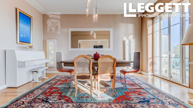 A louer APPARTEMENT DE PRESTIGE T4 129 M2 BORD DE MER NICE