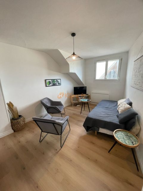 A vendre Appartement T3 54 m&sup2; renove dernier etage au centre ville Saint-Valery-en-Caux