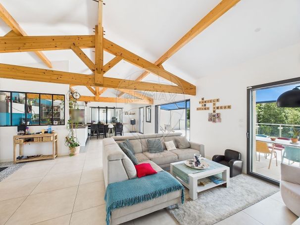 A louer MAISON  CONTEMPORAINE BORD DE MER LES MATHES