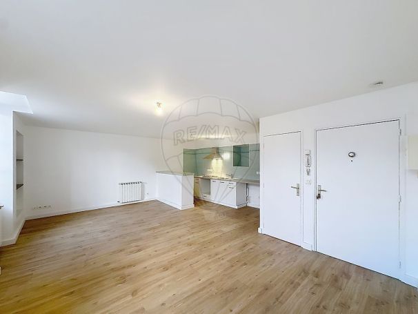 A louer APPARTEMENT T2 50 M2  NIMES