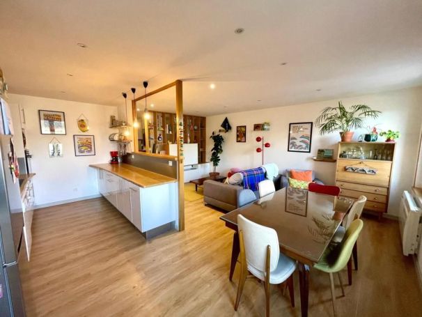 A louer APPARTEMENT T6 94 M2 BORD DE MER DIEPPE