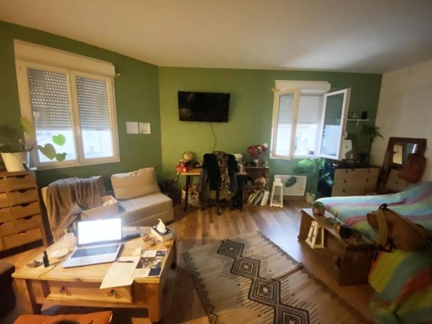 A louer APPARTEMENT DUPLEX T3 40 M2 TERRASSE  BEZIERS