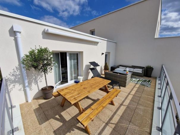 A louer APPARTEMENT DE PRESTIGE T4 86 M2 TERRASSE  LES SORINIERES