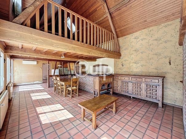 A louer LONGèRE  6 PIECES 122 M2  ESTREES LES CRECY