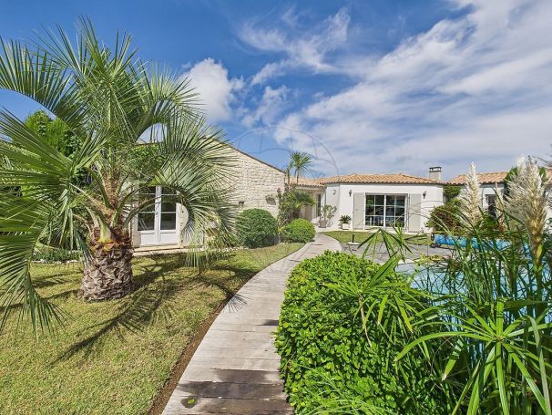 A louer MAISON  CONTEMPORAINE BORD DE MER SAINT DENIS D OLERON