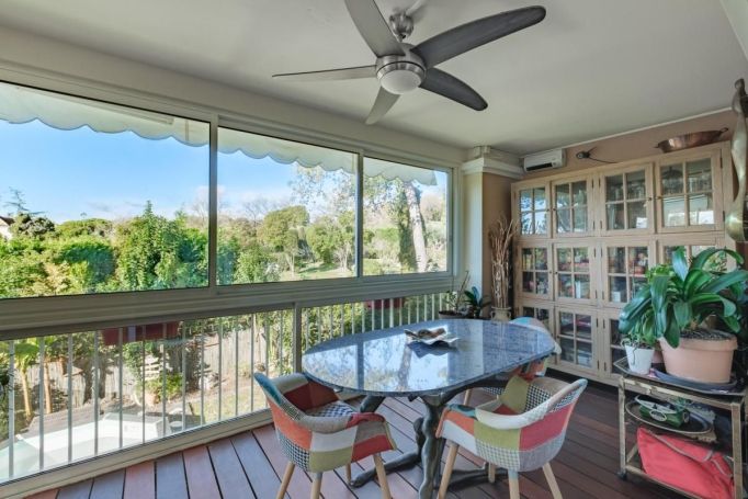 A louer APPARTEMENT DE PRESTIGE T3 89 M2 TERRASSE  MOUGINS