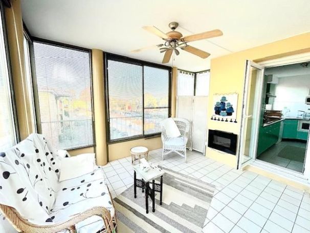 A louer APPARTEMENT T4 73 M2 BORD DE MER LATTES