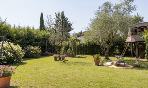 A louer MAISON  5 PIECES 135 M2  PUGET SUR ARGENS