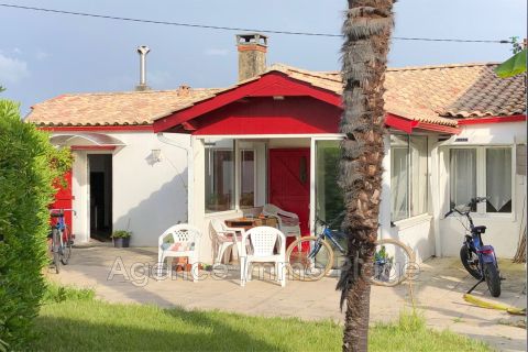 A vendre MAISON  6 PIECES 105 M2 BORD DE MER SOULAC SUR MER