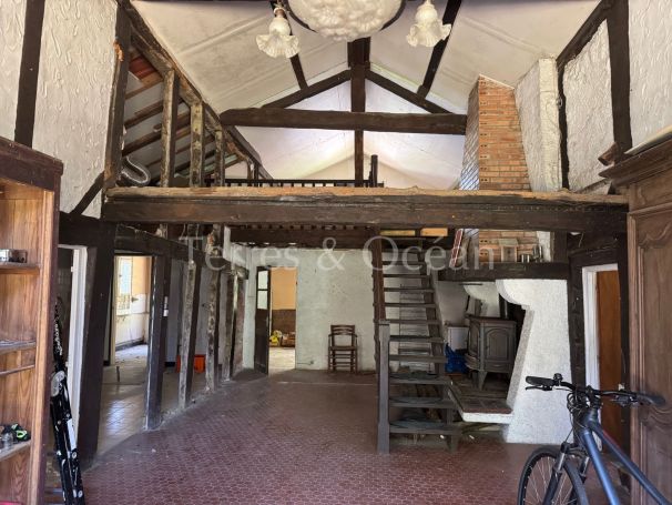 A vendre MAISON  5 PIECES 130 M2 BORD DE MER MESSANGES