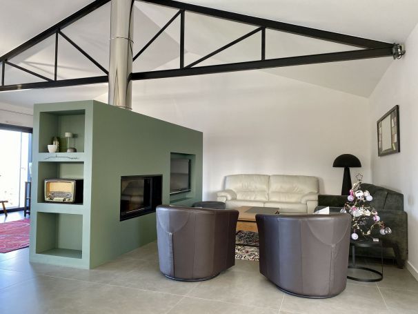 A vendre MAISON  7 PIECES 233 M2 BORD DE MER SAINT HILAIRE DE RIEZ