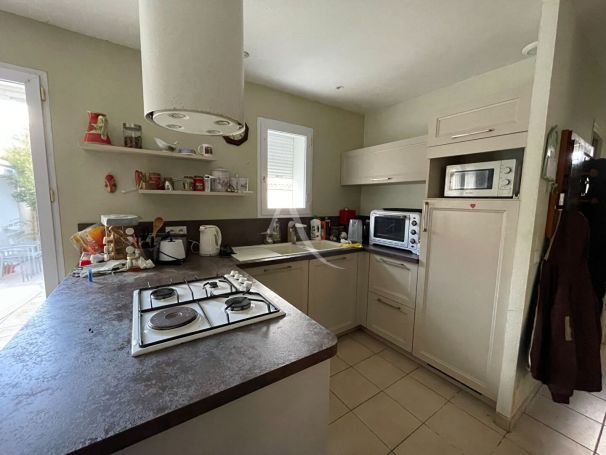 A vendre MAISON  4 PIECES 96 M2 BORD DE MER LONGEVILLE SUR MER