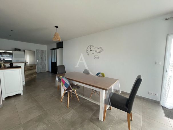 A vendre MAISON  4 PIECES 95 M2  LE BERNARD