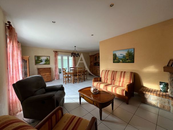 A vendre MAISON  6 PIECES 99 M2 BORD DE MER TALMONT SAINT HILAIRE