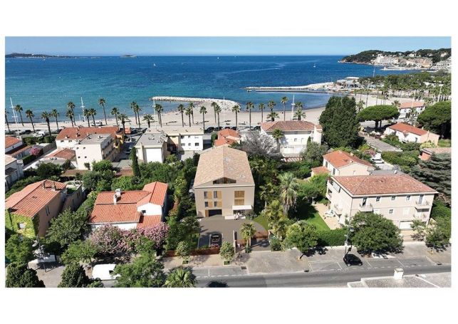 A louer APPARTEMENT DE PRESTIGE T4 120 M2 TERRASSE BORD DE MER SIX FOURS LES PLAGES