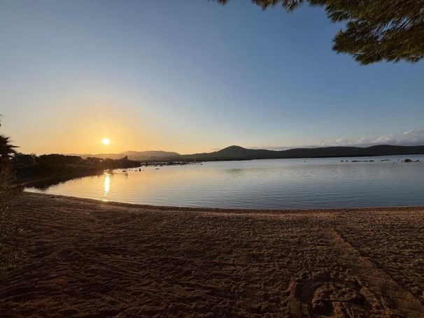 A louer APPARTEMENT DE PRESTIGE T3 62 M2 BORD DE MER PIANOTTOLI CALDARELLO