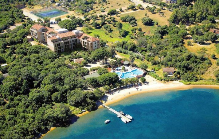 A louer APPARTEMENT DE PRESTIGE T3 73 M2 PIEDS DANS L'EAU PIANOTTOLI CALDARELLO