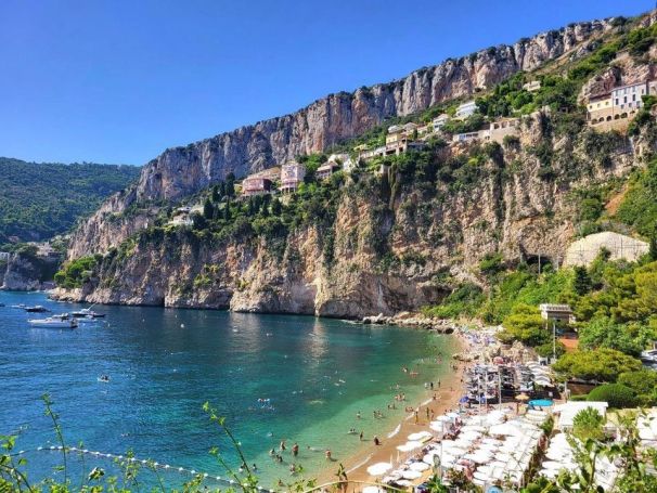 A louer APPARTEMENT NEUF T4 112 M2 TERRASSE BORD DE MER CAP D AIL