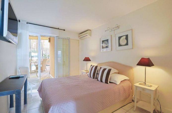 A louer APPARTEMENT T3 65 M2 TERRASSE PLAGE à PIED BANDOL