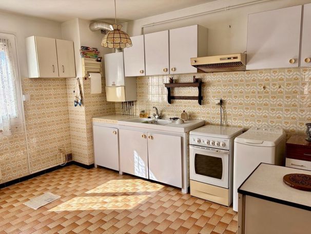 A louer APPARTEMENT T3 73 M2 BORD DE MER LA SEYNE SUR MER