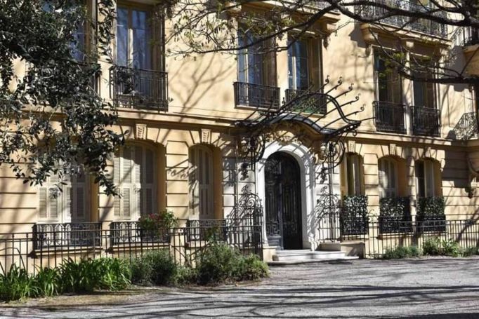 A louer STUDIO NEUF  15 M2 BORD DE MER NICE