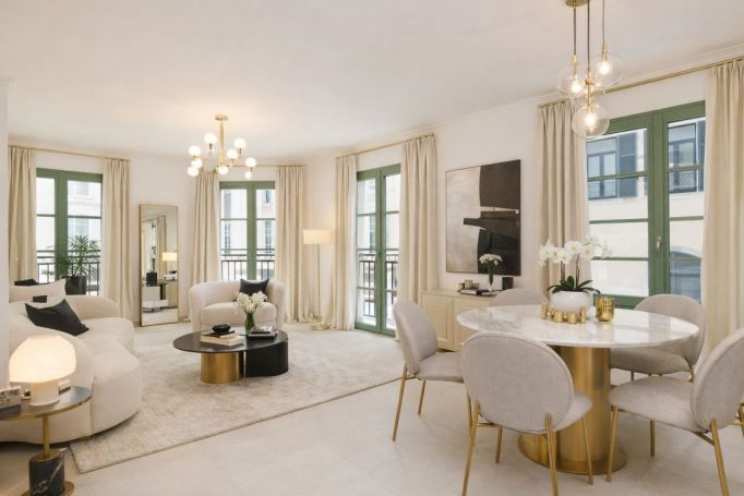 A louer APPARTEMENT T3 70 M2 TERRASSE BORD DE MER NICE