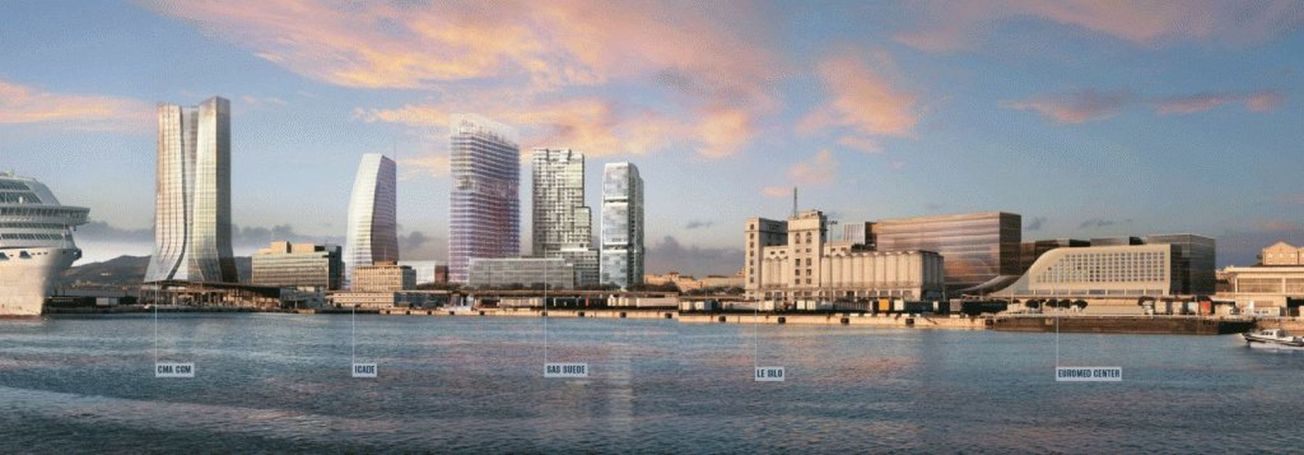 A louer APPARTEMENT DE PRESTIGE T4 206 M2 TERRASSE BORD DE MER MARSEILLE 2EME