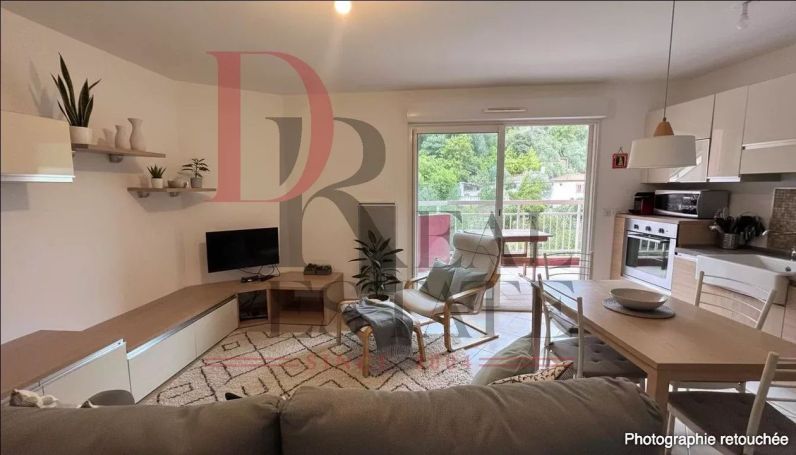 A louer APPARTEMENT T2 42 M2 TERRASSE BORD DE MER MENTON