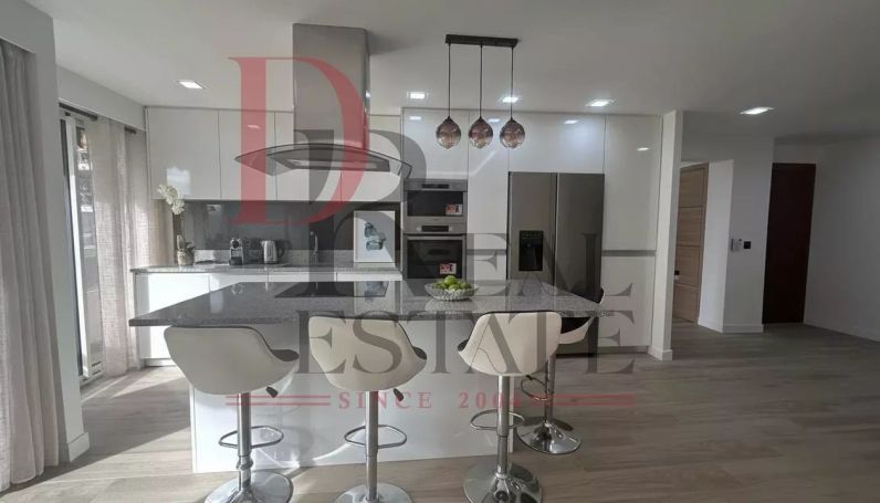 A louer APPARTEMENT NEUF T4 84 M2 BORD DE MER NICE