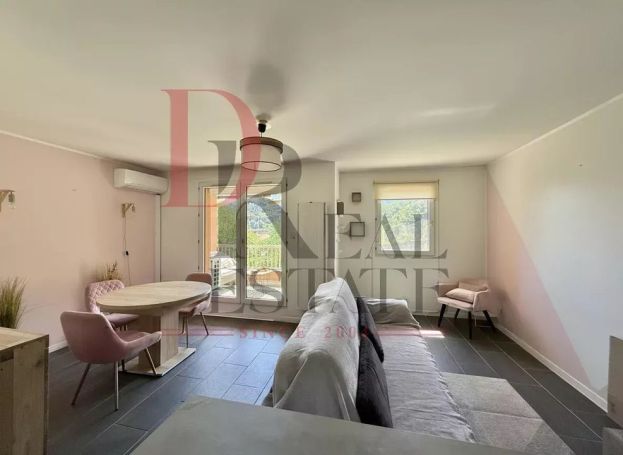 A louer APPARTEMENT DUPLEX T4 74 M2 BORD DE MER MENTON