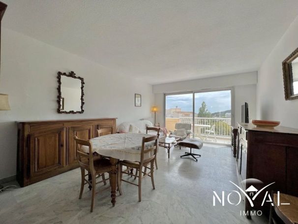 A louer APPARTEMENT T3 66 M2 TERRASSE BORD DE MER LE CANNET