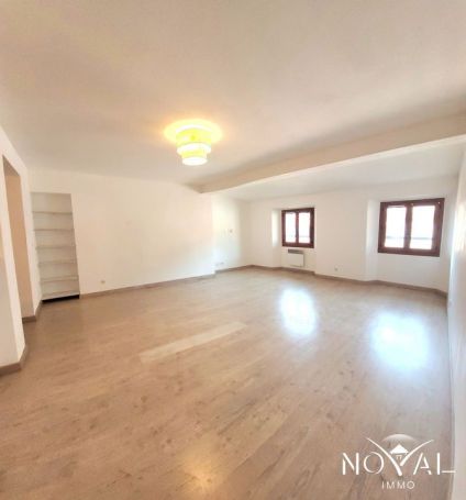 A louer APPARTEMENT T2 54 M2  GRASSE