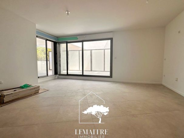 A louer APPARTEMENT NEUF T3 60 M2 TERRASSE BORD DE MER LA PALMYRE