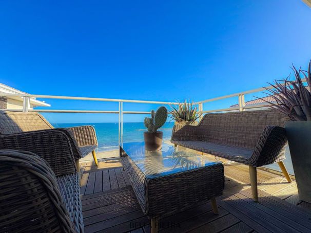 A louer APPARTEMENT DE PRESTIGE T4 90 M2 TERRASSE VUE MER PALAVAS LES FLOTS