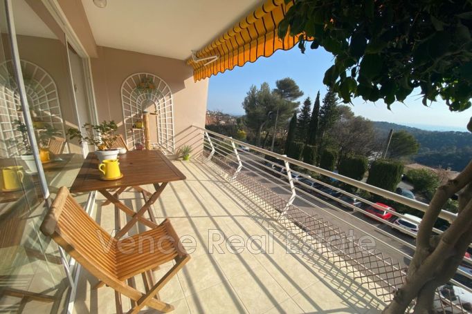 A louer APPARTEMENT T3 50 M2 TERRASSE VUE MER VENCE