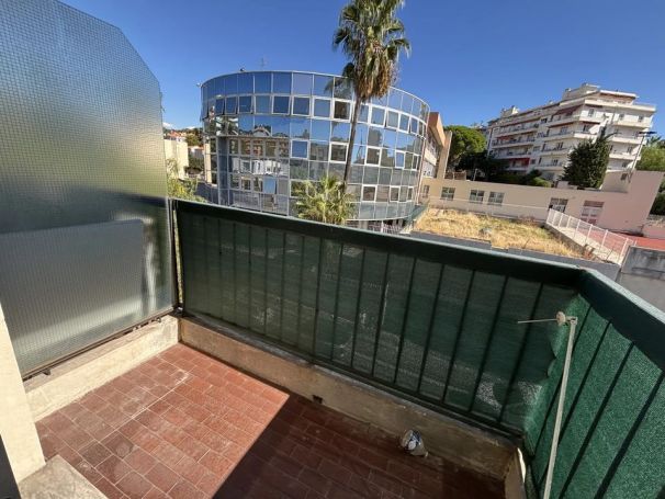 A louer APPARTEMENT T2 39 M2 BORD DE MER NICE