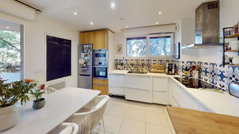 A louer APPARTEMENT DE PRESTIGE T4 84 M2 TERRASSE  MONTPELLIER