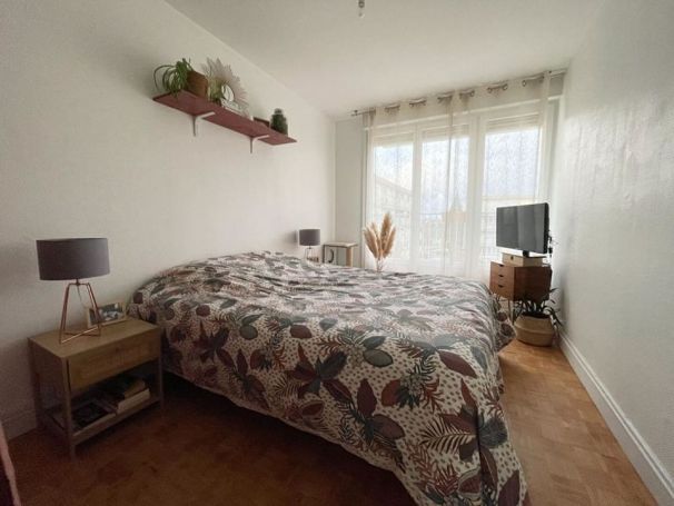 A louer APPARTEMENT T3 65 M2  CAEN