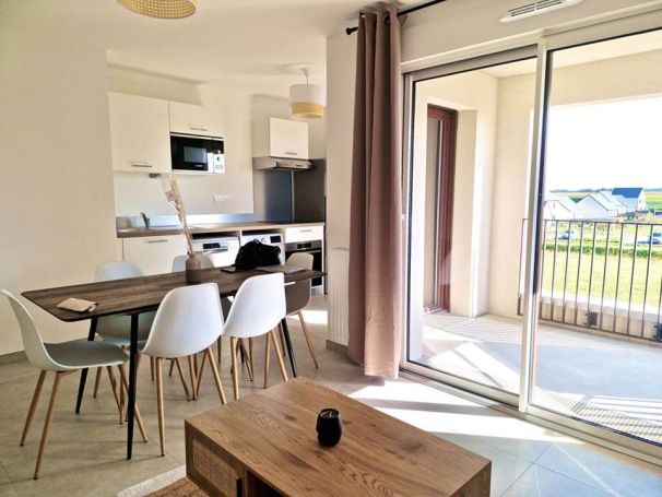 A louer APPARTEMENT T3 54 M2 BORD DE MER COURSEULLES SUR MER