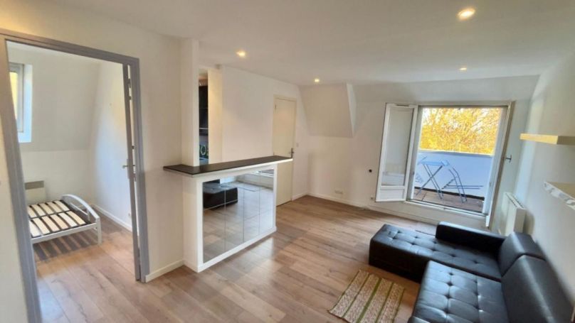 A louer APPARTEMENT T2 28 M2 BORD DE MER BLONVILLE SUR MER