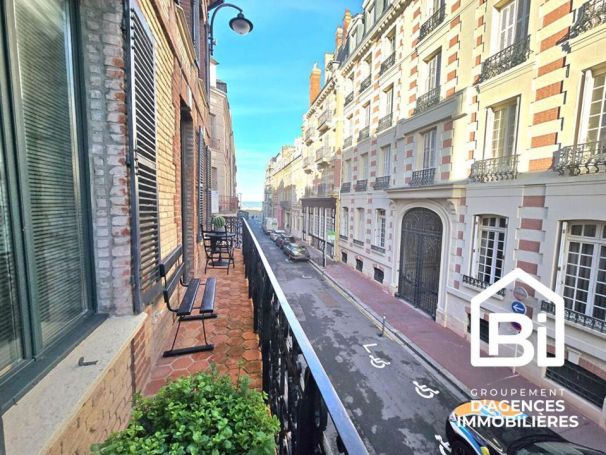 A louer APPARTEMENT T4 78 M2 VUE MER TROUVILLE SUR MER