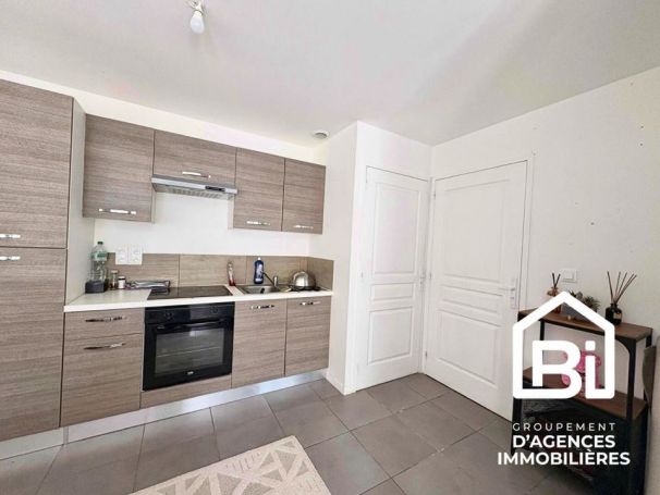 A louer APPARTEMENT T2 40 M2  IFS