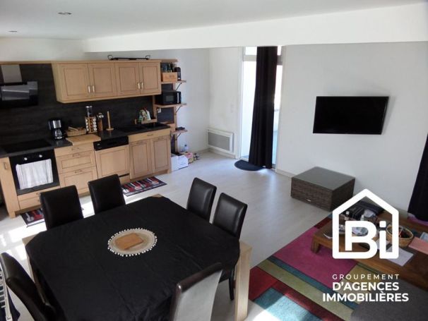 A louer APPARTEMENT DUPLEX T3 54 M2 TERRASSE BORD DE MER OUISTREHAM