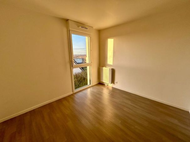 A louer APPARTEMENT T3 68 M2  FLEURY SUR ORNE
