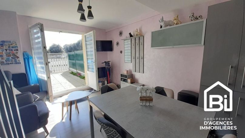 A louer APPARTEMENT DUPLEX T3 39 M2 PLAGE à PIED COURSEULLES SUR MER