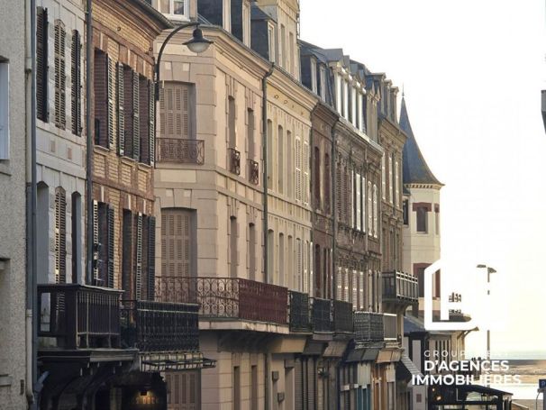 A louer APPARTEMENT T5 127 M2 BORD DE MER TROUVILLE SUR MER