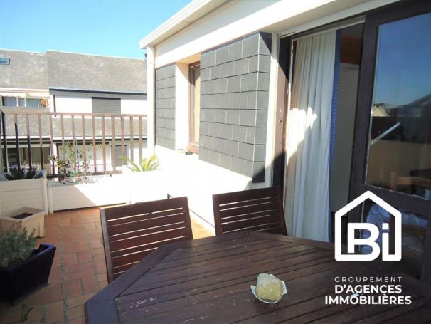 A louer APPARTEMENT T2 44 M2 TERRASSE BORD DE MER COURSEULLES SUR MER